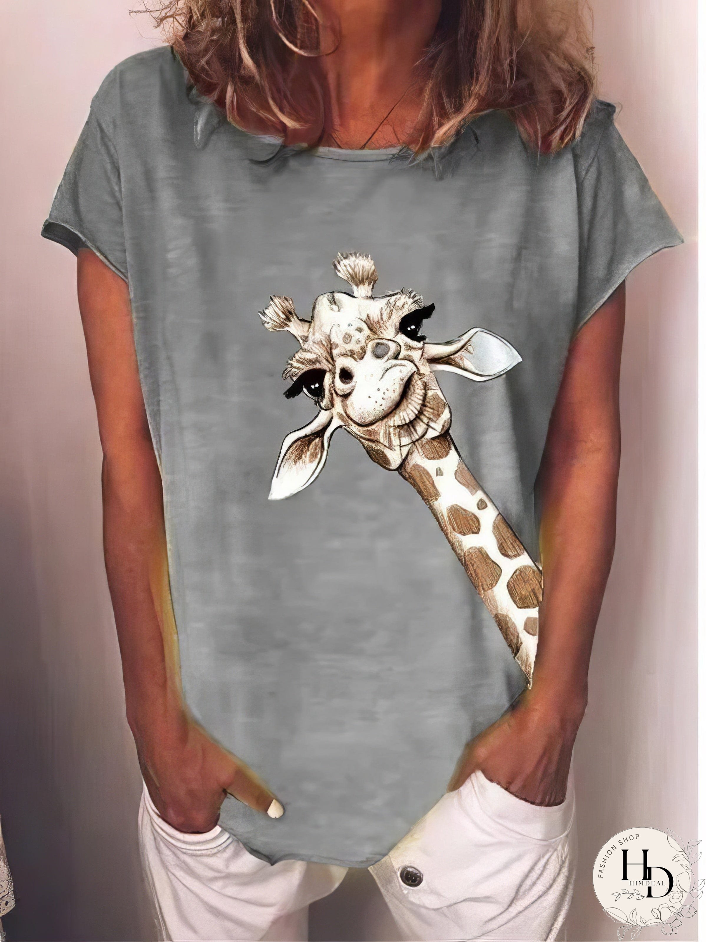 Women's Fashion Giraffe T-Shirt