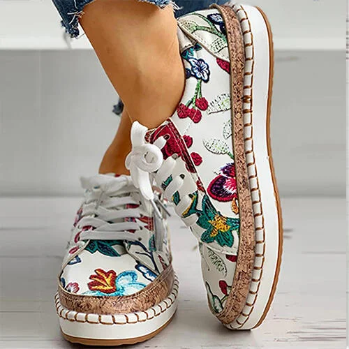 Flowry Shoes: Floral Print Trainers