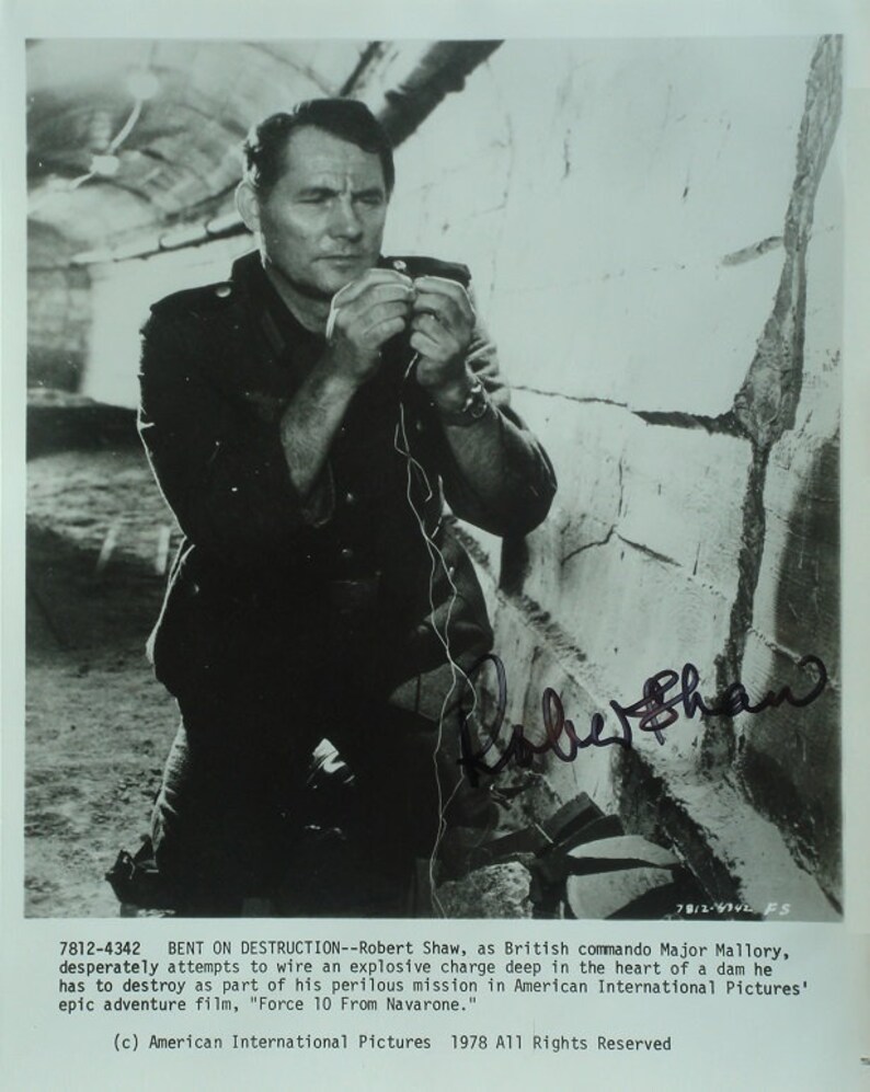 ROBERT SHAW SIGNED Photo Poster painting Force 10 From Navarone wcoa