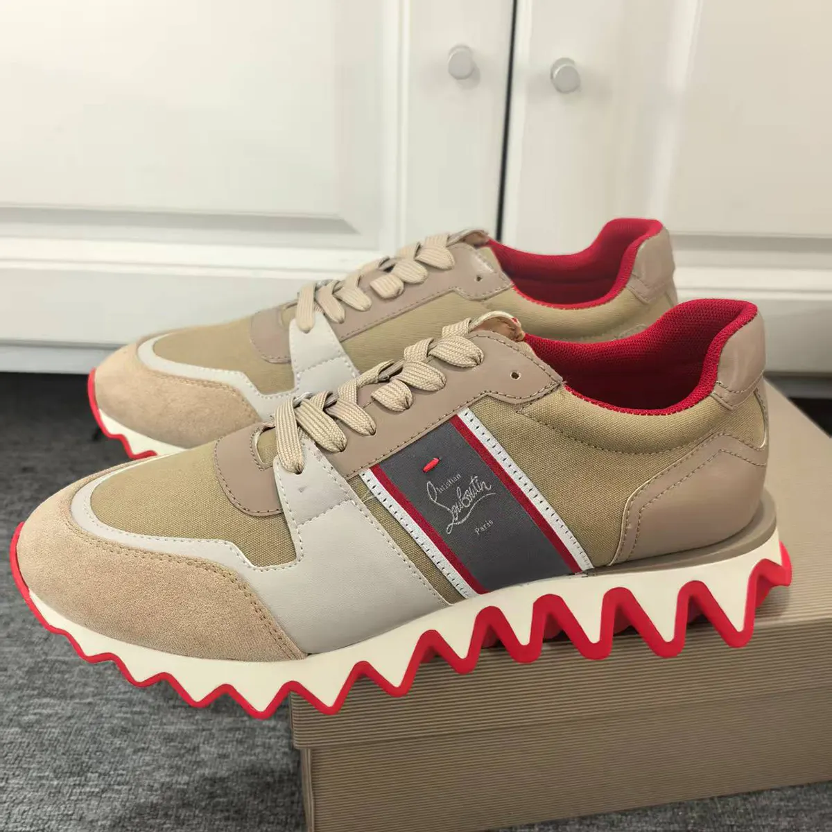 Gentleman's Red Bottom Sneakers Polyester Round Toe Couples Sneakers -vocosishoes