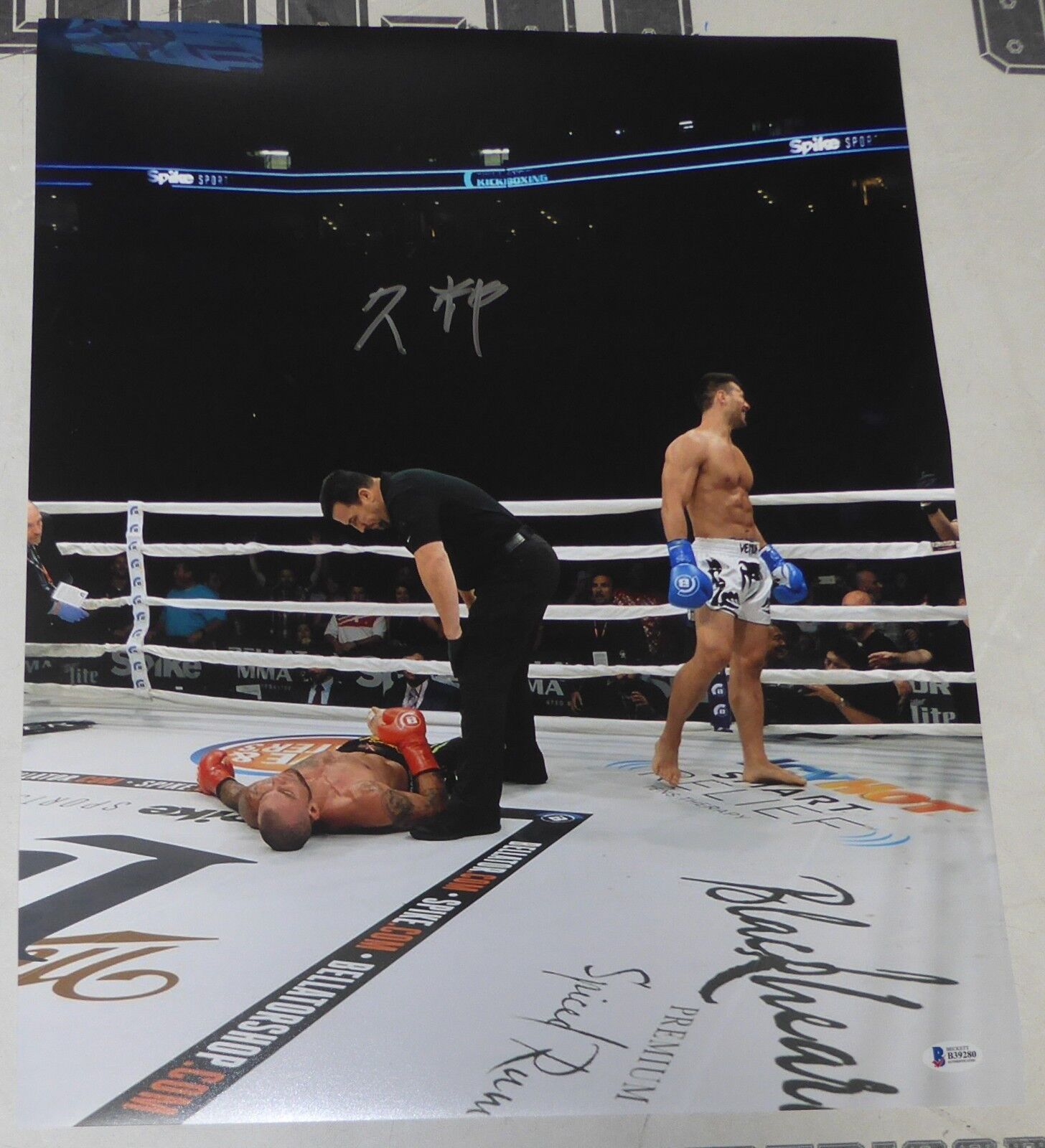 Hisaki Kato Signed 16x20 Photo Poster painting BAS Beckett COA Bellator Kickboxing Dynamite Auto