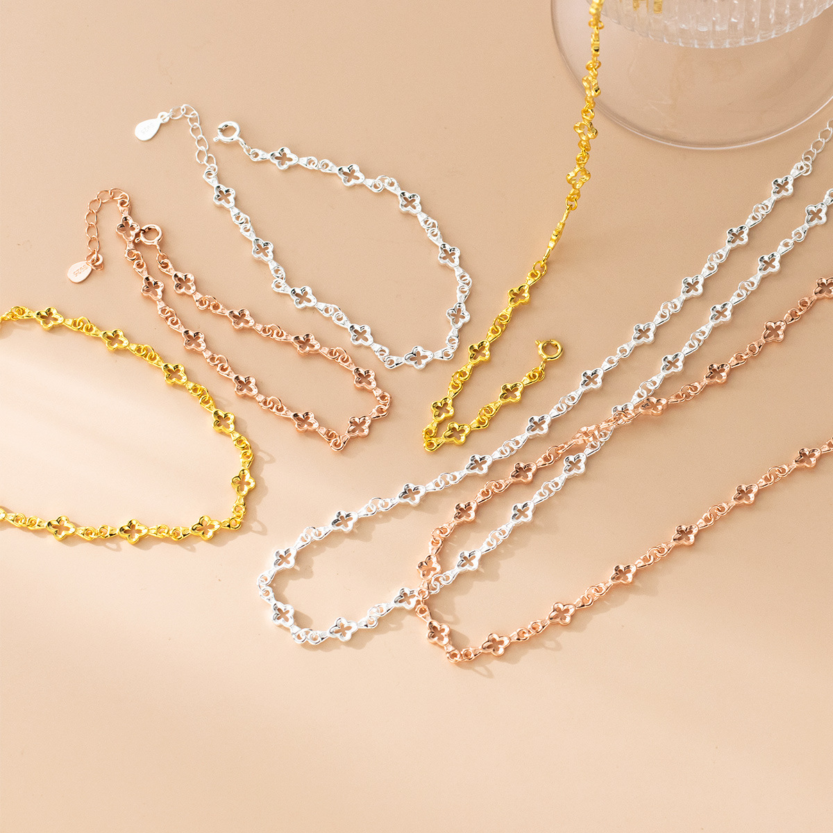 S925 Sterling Silver Bracelet Korean Style Fashionable and Simple Design Elegant Hollowed-out Four-Petal Flower Bracelet (S8504)