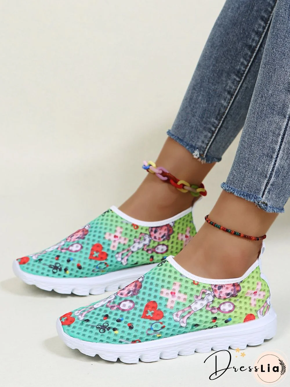 Nurse Fighting Epidemic Print Breathable Tulle Mesh Lightweight Sneakers