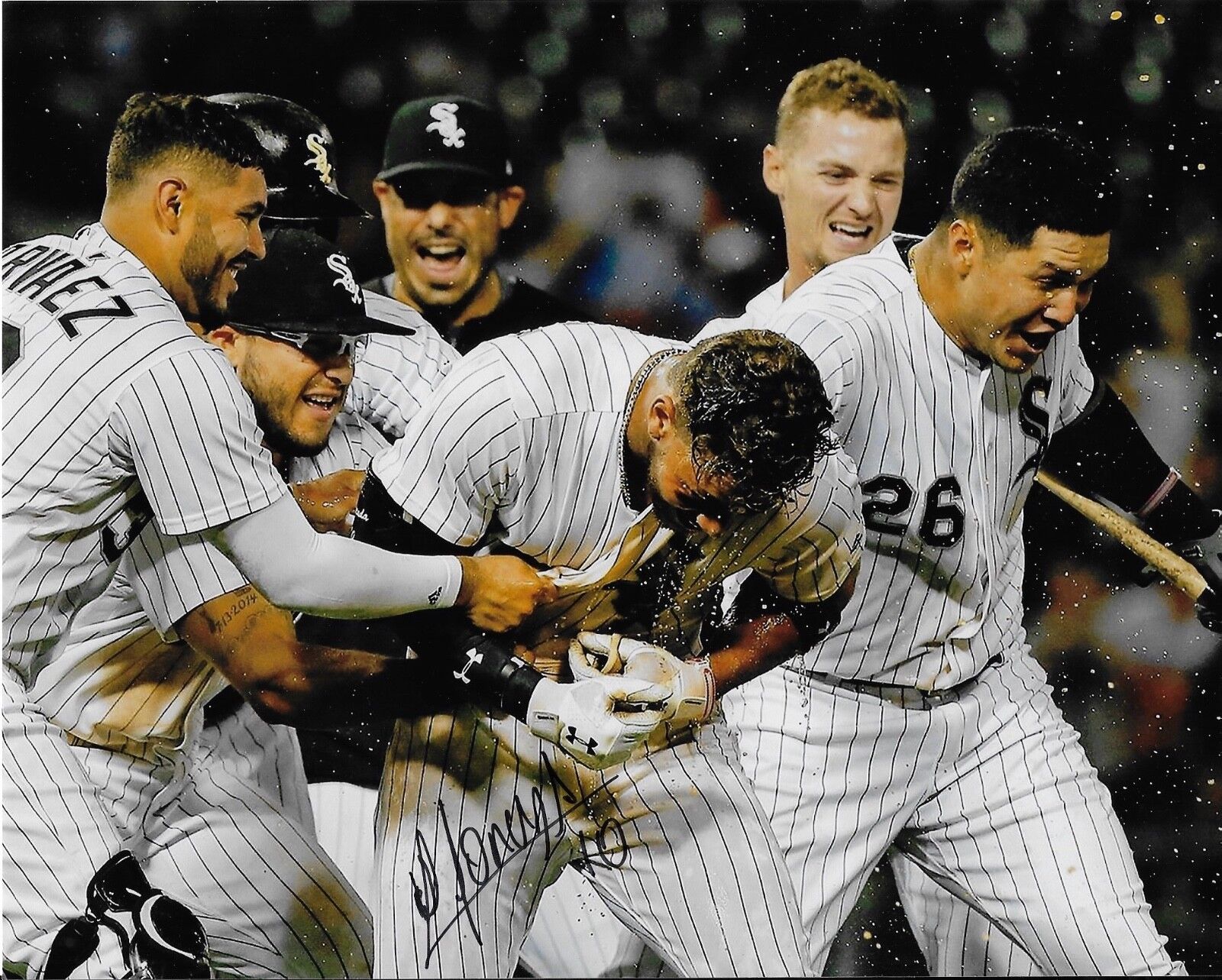 YOAN MONCADA 'CHICAGO WHITE SOX' INFIELDER SIGNED 8X10 PICTURE *COA 2