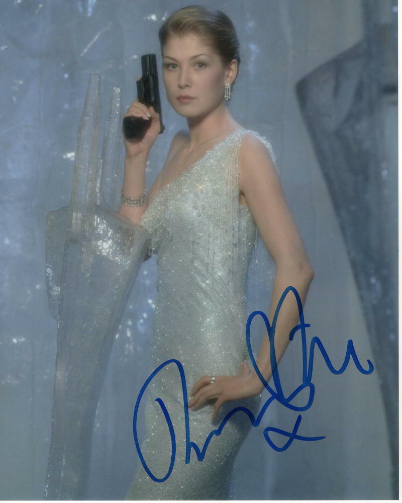 ROSAMUND PIKE SIGNED AUTOGRAPHED 8X10 Photo Poster painting - BOND GIRL DIE ANOTHER DAY BEAUTY 2