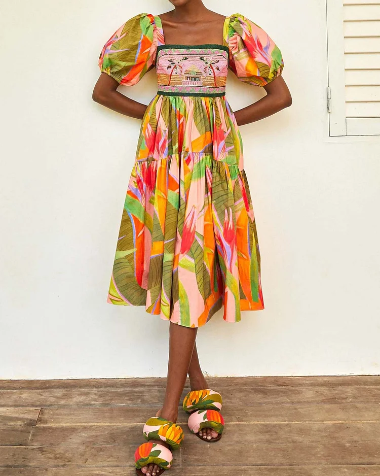 Retro maxi dress with square collar