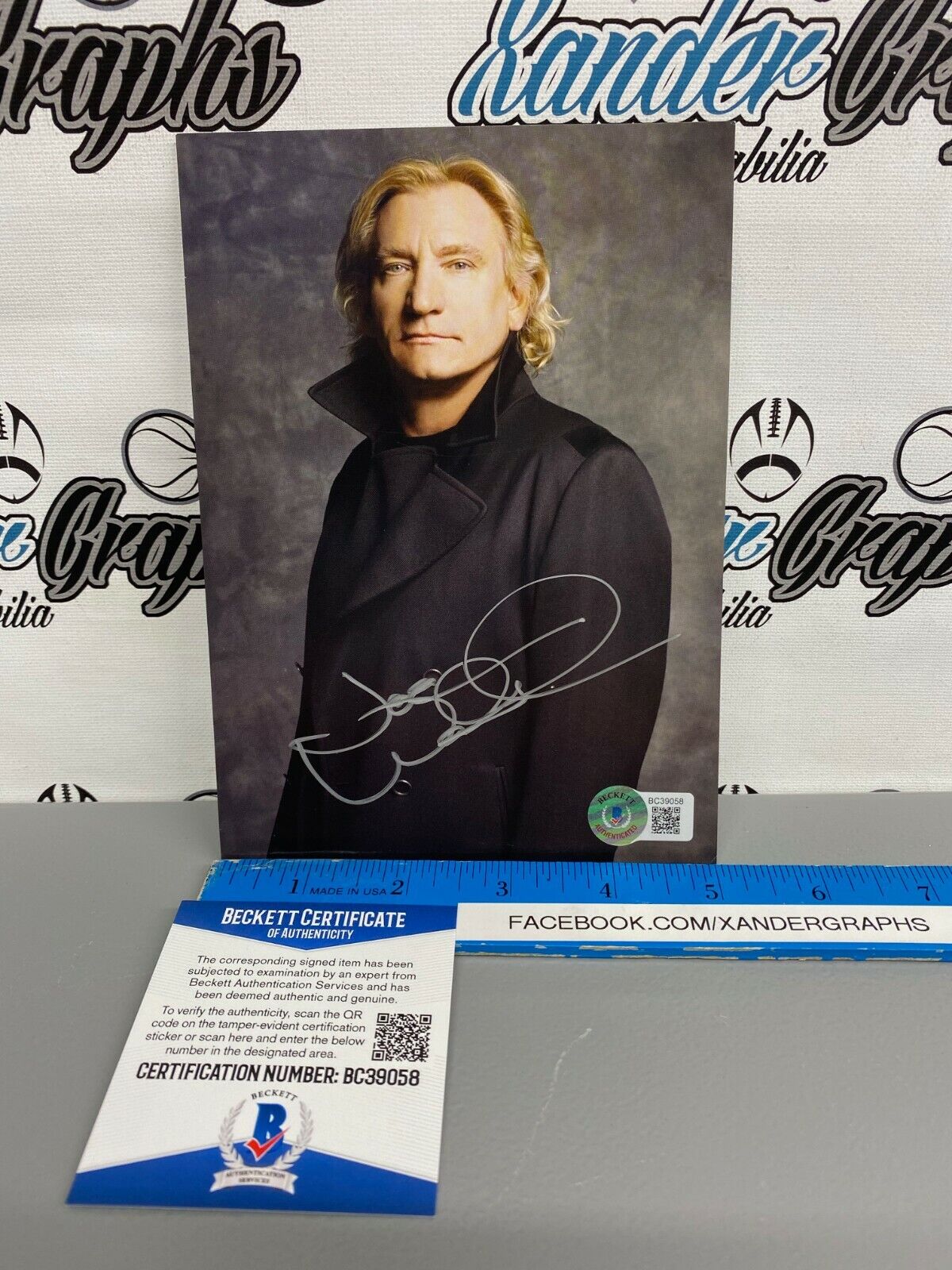 JOE WALSH EAGLES JAMES GANG SIGNED AUTOGRAPHED 5X7 Photo Poster paintingGRAPH-BECKETT BAS COA