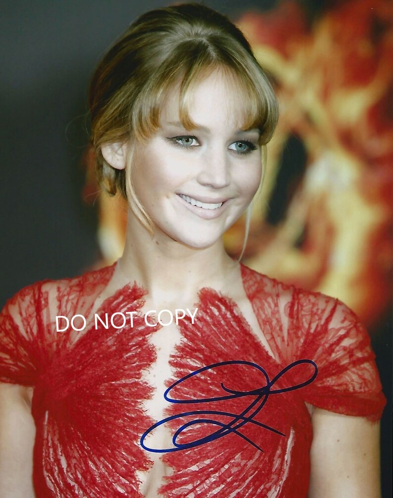 Jennifer Lawrence 8 x10 20x25 cm Autographed Hand Signed Photo Poster painting