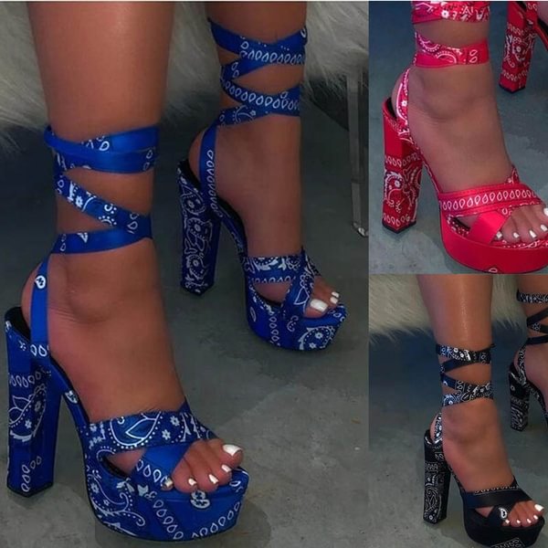TeeYours Women's Summer Peep Toe Fish Mouth Waterproof Platform Buckle Sandals - Shop Trendy Women's Fashion | TeeYours