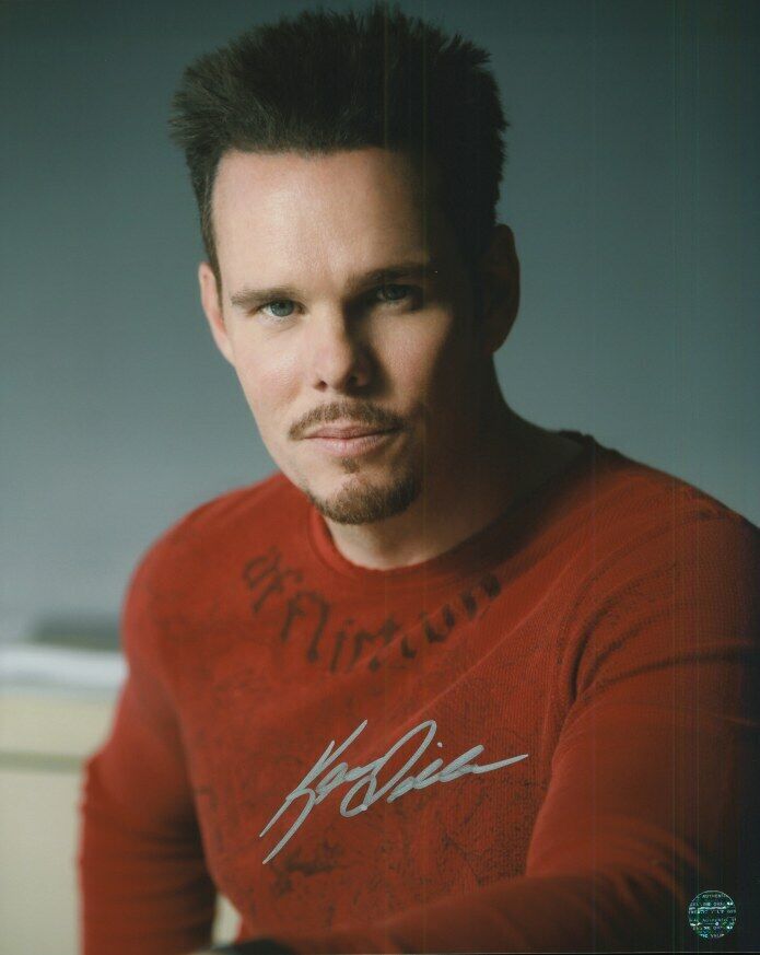 Kevin Dillon - Entourage Autographed Original 8x10 Photo Poster painting LOA TTM