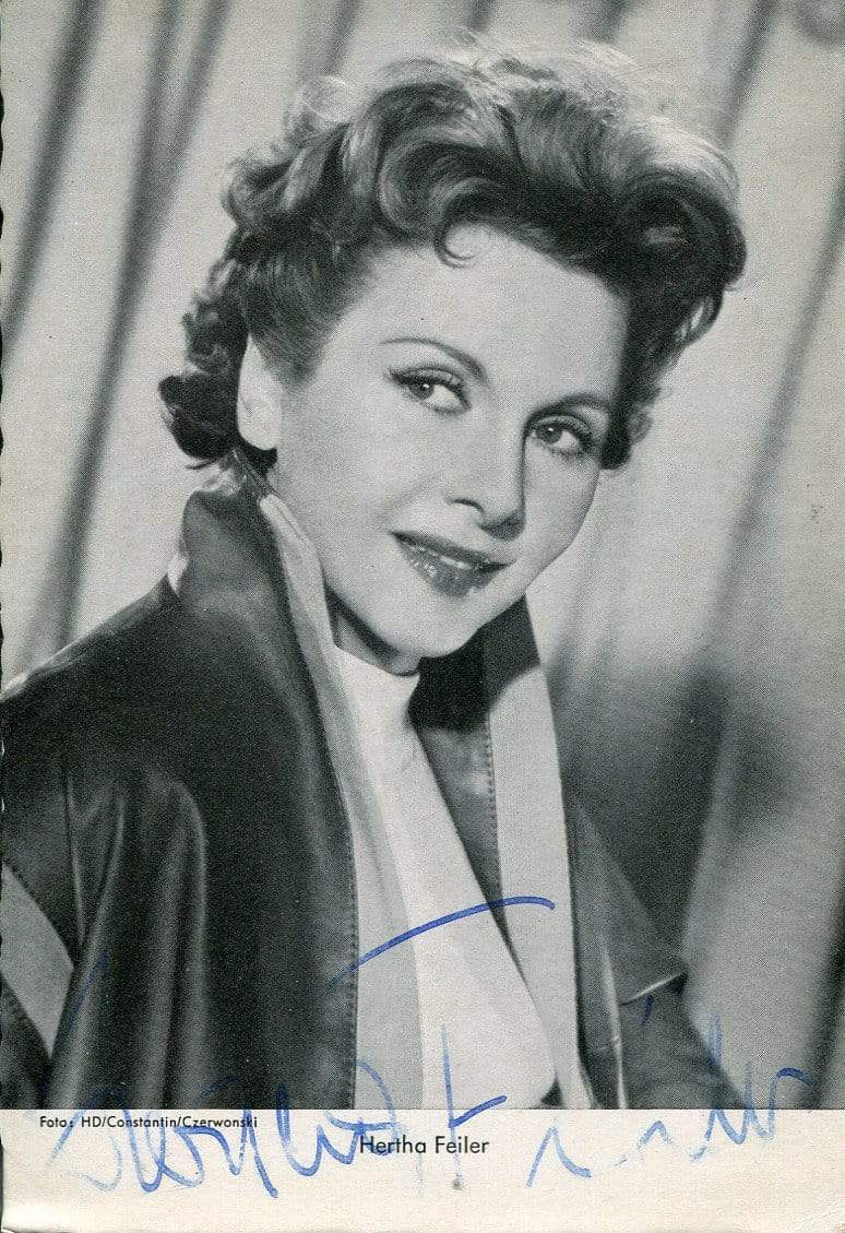 Hertha Feiler (+) autograph, Austrian ACTRESS, signed vintage Photo Poster painting