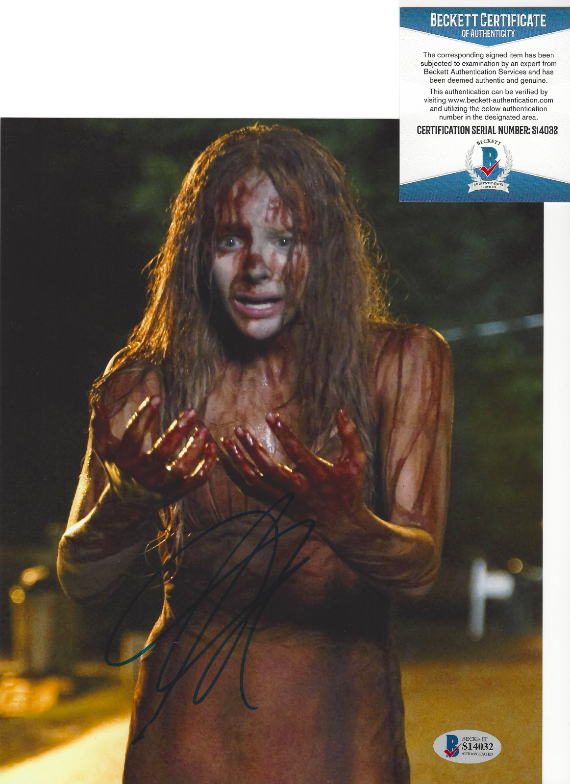 CHLOE GRACE MORETZ SIGNED CARRIE 8x10 MOVIE Photo Poster painting 2 SEXY ACTRESS BECKETT COA BAS