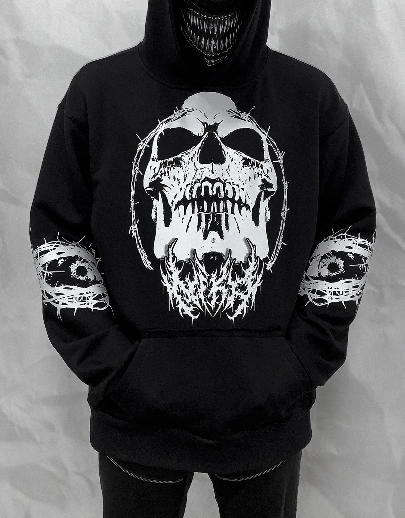 Black Wind Skull Thorns Hoodie / TECHWEAR CLUB / Techwear