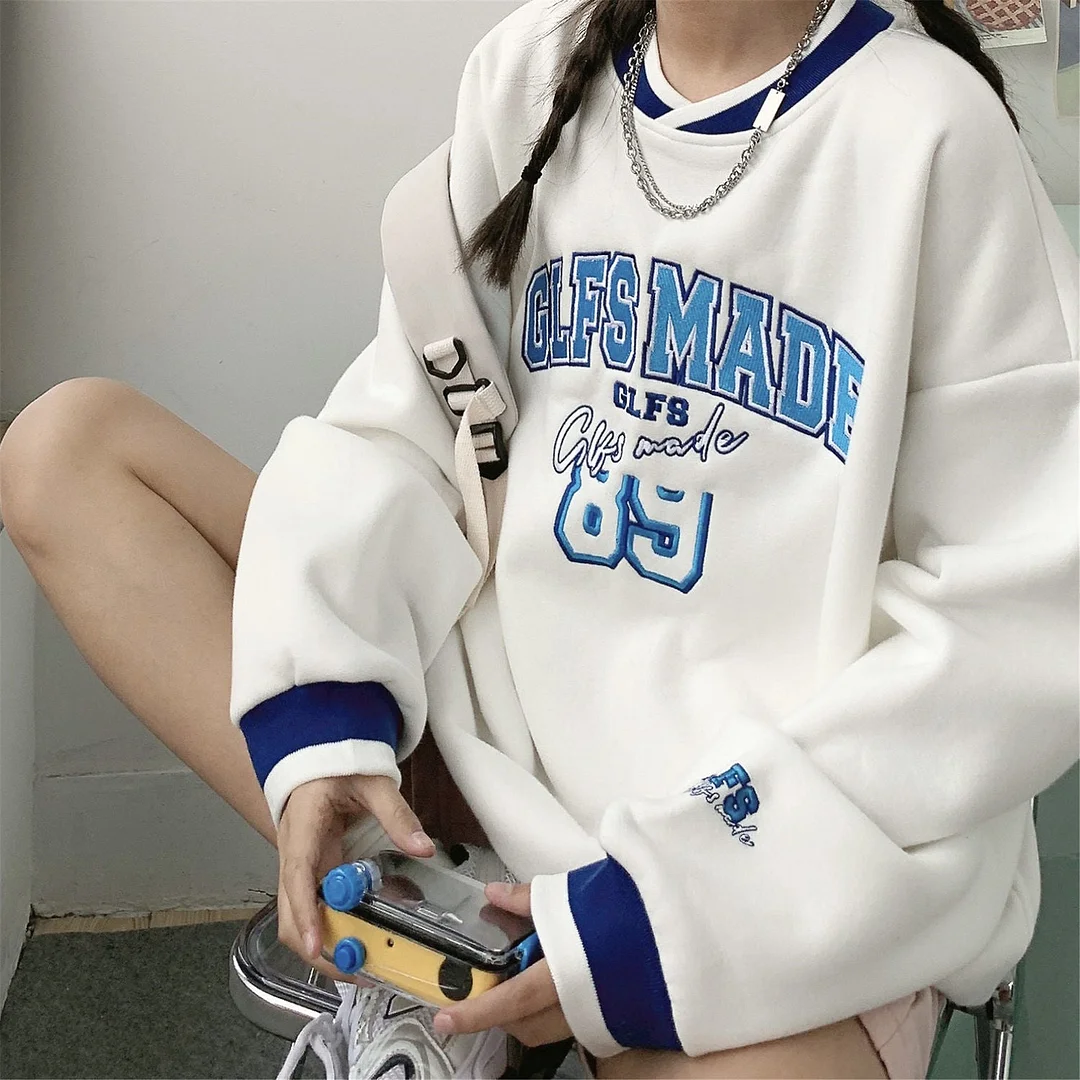 Autumn Winter Aesthetic Retro Streetwear Letter Embroidery Plus Velvet Women Sweatshirts Chic Harajuku V-Neck Pullover Oversized