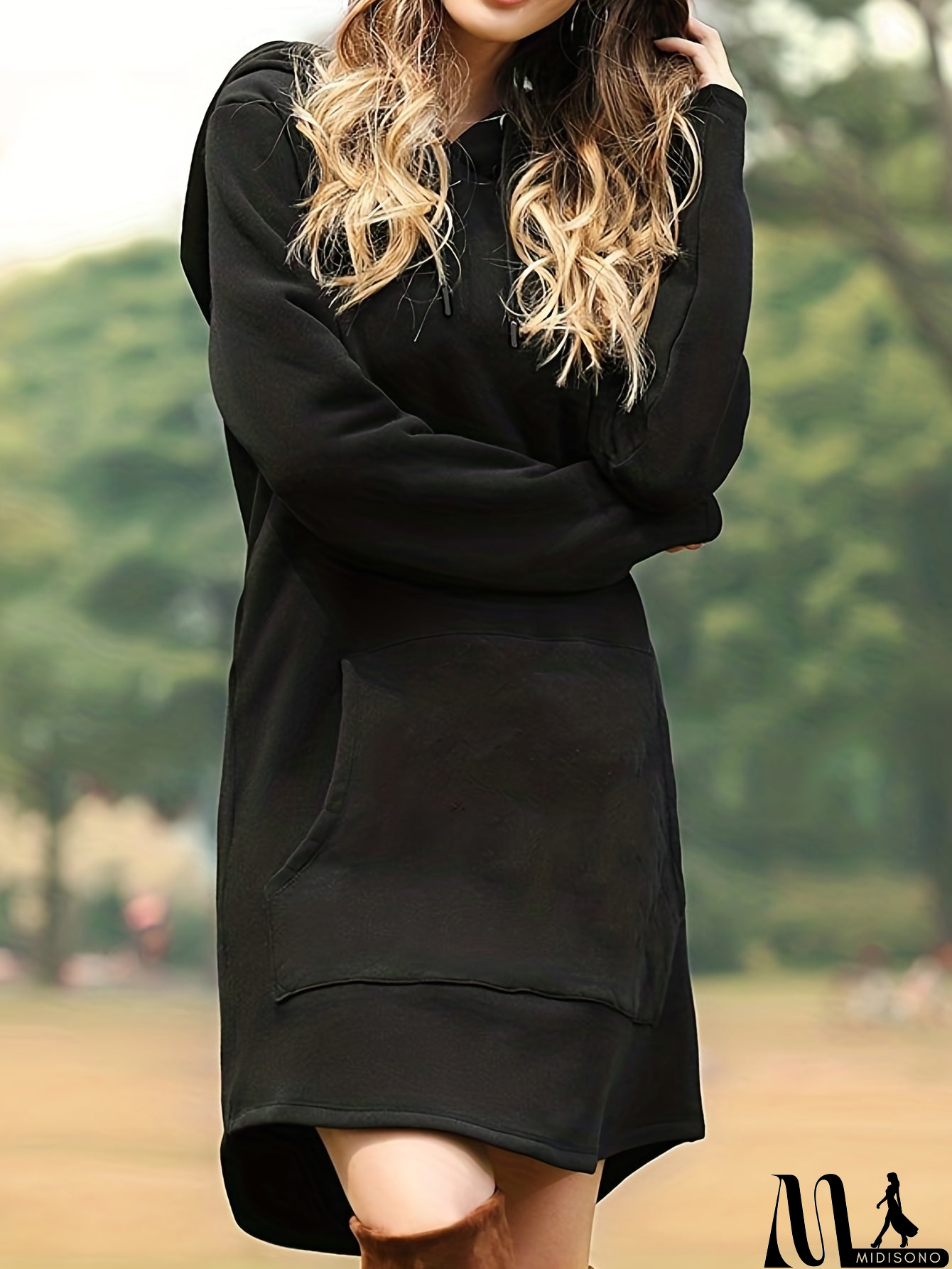 MidiSono - Fashionable and Minimalist Dress