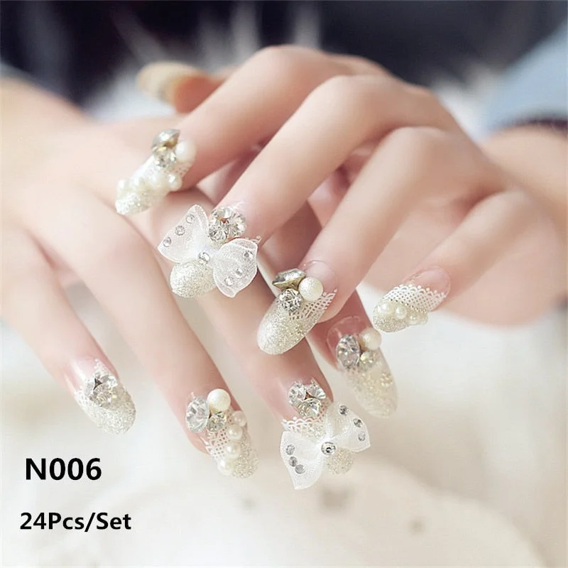 24Pcs Luxe Shining Rhinestone Wedding False Nails Transparent Glitter Gems Crown Designed Square Full Short Fake Art Bride-Nail Inspo