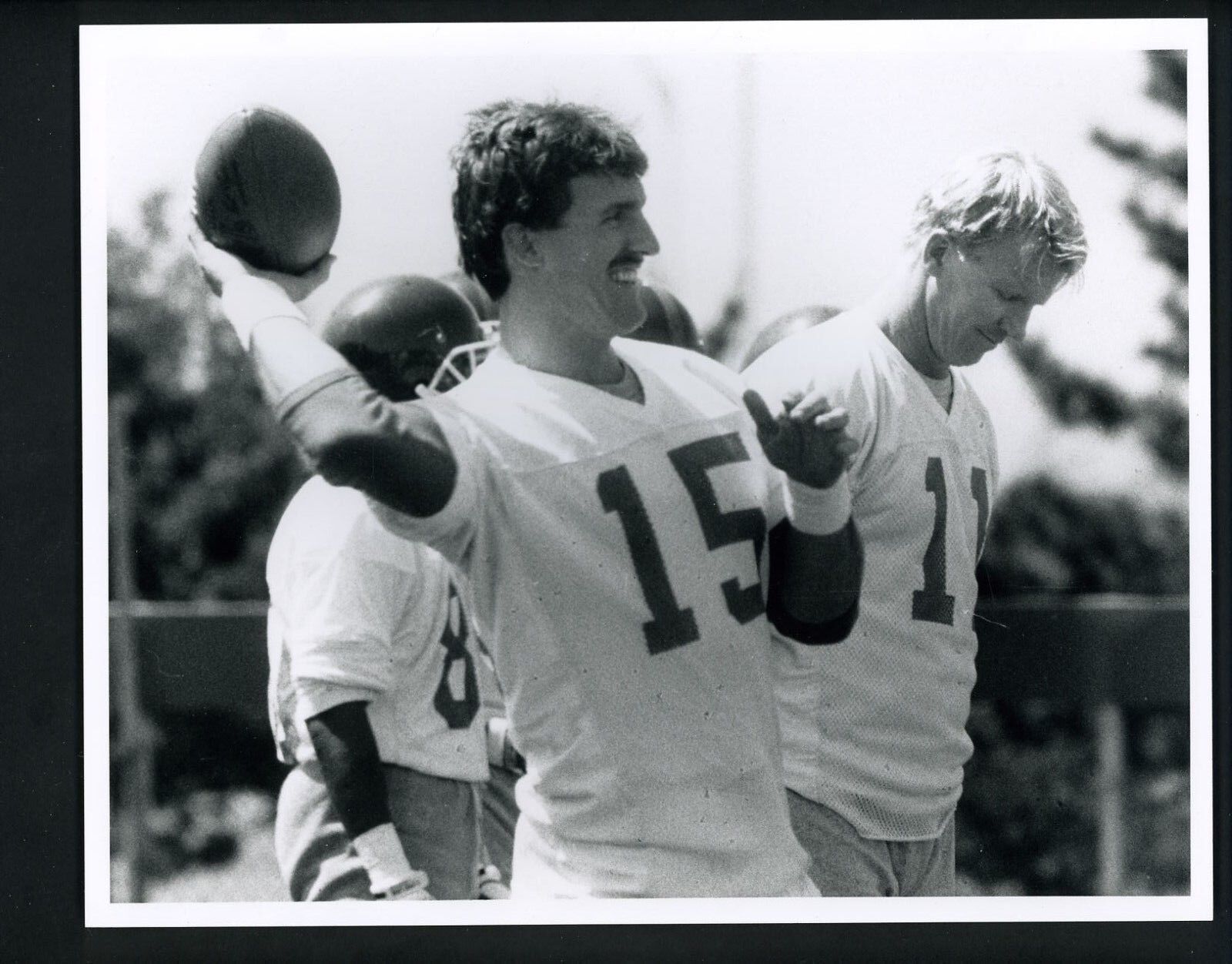 Jeff Hostetler passing & Phil Simms 1992 Press Original Photo Poster painting Bob Olen Giants