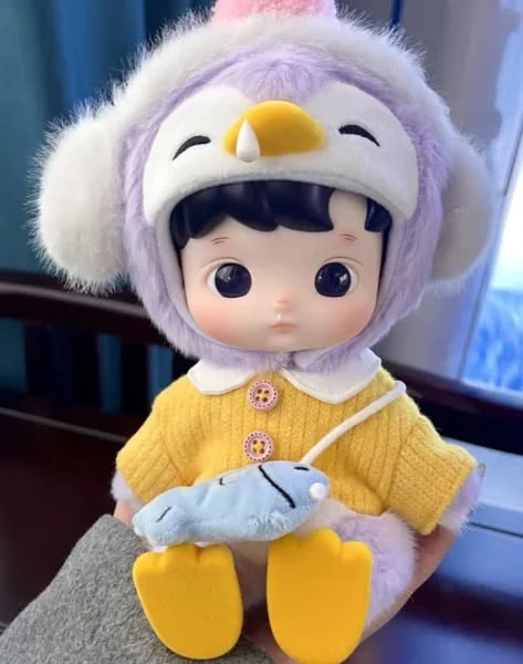 【Pre-Order】POPMART HACIPUPU SERIES - Penguin 1/8 Action Figure 