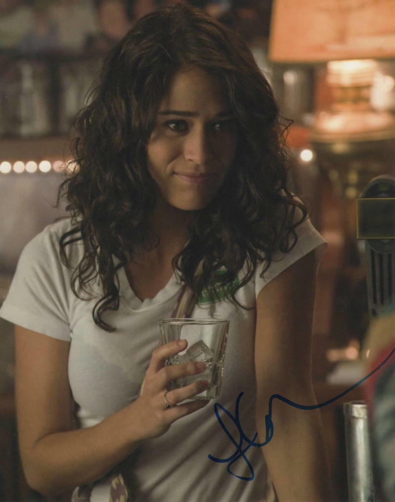 LIZZY CAPLAN SIGNED AUTOGRAPH 8x10 Photo Poster painting - SEXY HOT FREAKS AND GEEKS, MEAN GIRLS