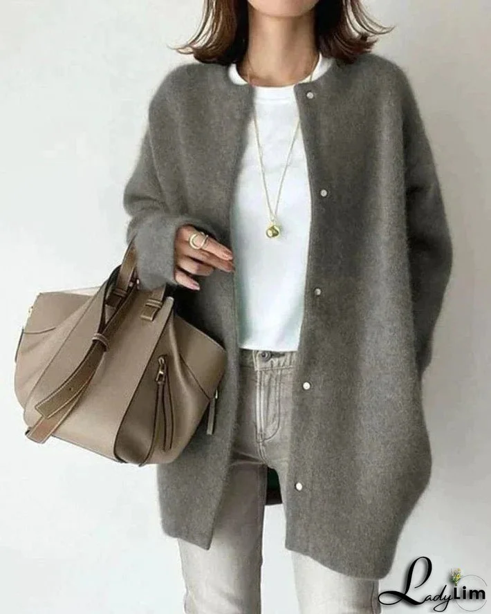 Elegant and Casual Cardigan