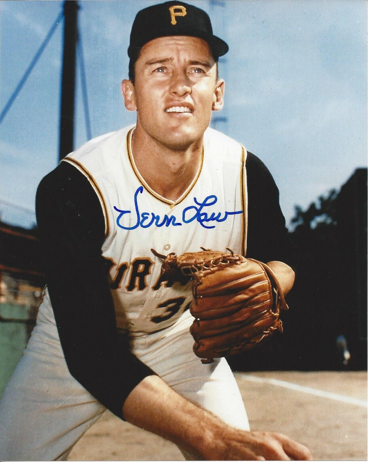 Vern Law Autographed 8x10 Pittsburgh Pirates#S1112