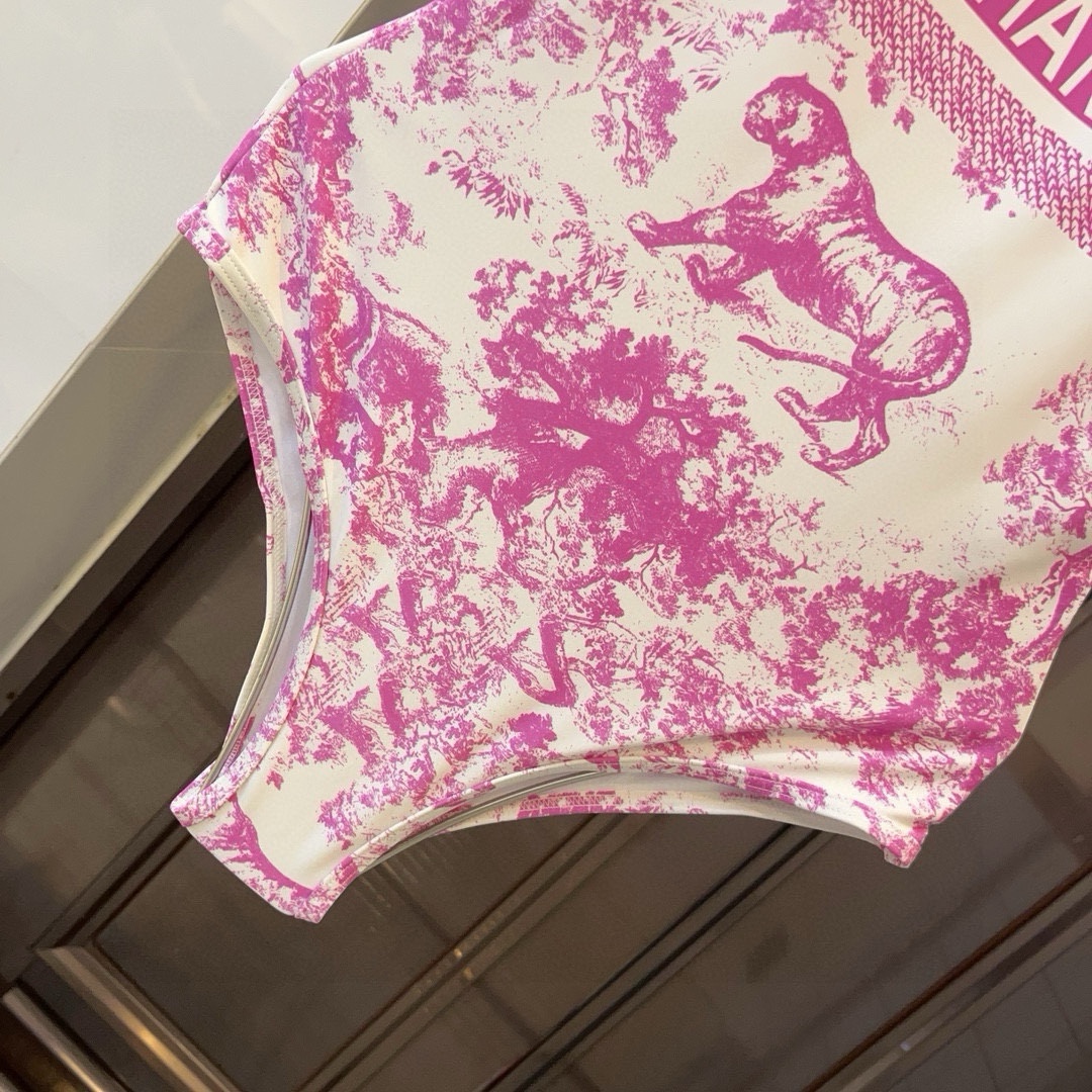 C702f428801438088ef95724d94068a7