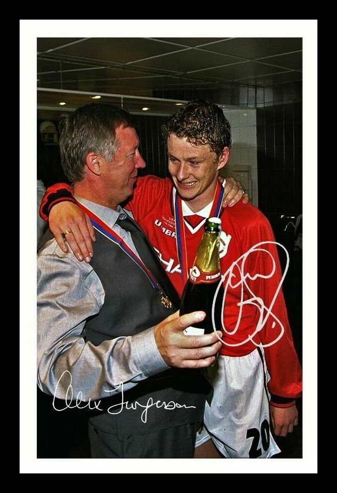 Ole Gunnar Solskjaer & Alex Ferguson - Manchester United Signed & Framed Photo Poster painting