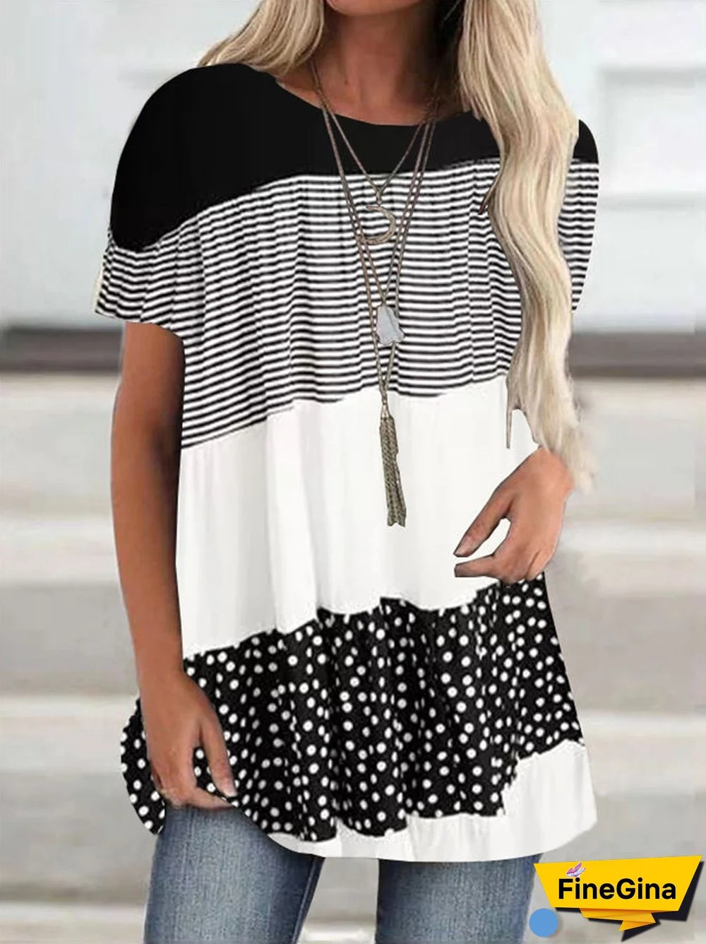 Women Short Sleeve Scoop Neck Graphic Top