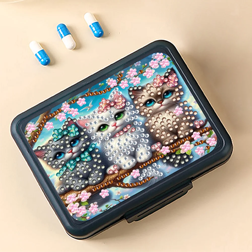 Cat Rhinestones Pill Storage Box Diamond Painting Pill Case for Art Craft