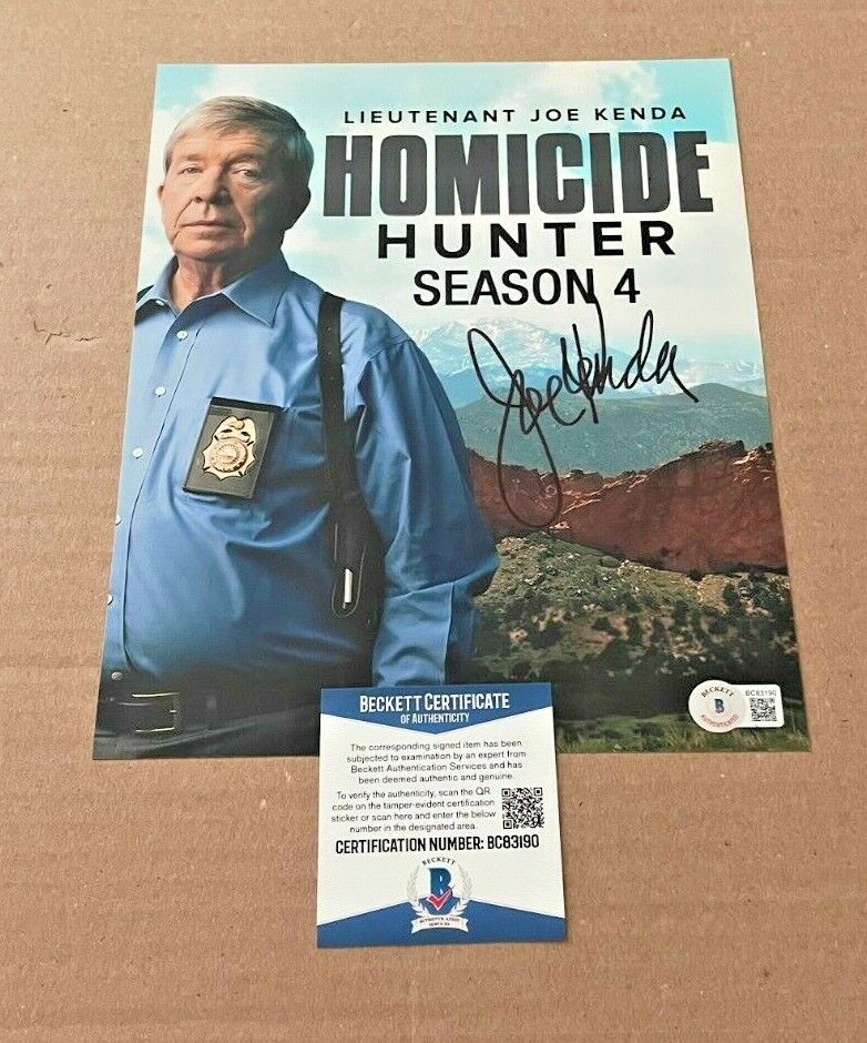 JOE KENDA SIGNED HOMICIDE HUNTER 8X10 Photo Poster painting PSA/DNA CERTIFIED