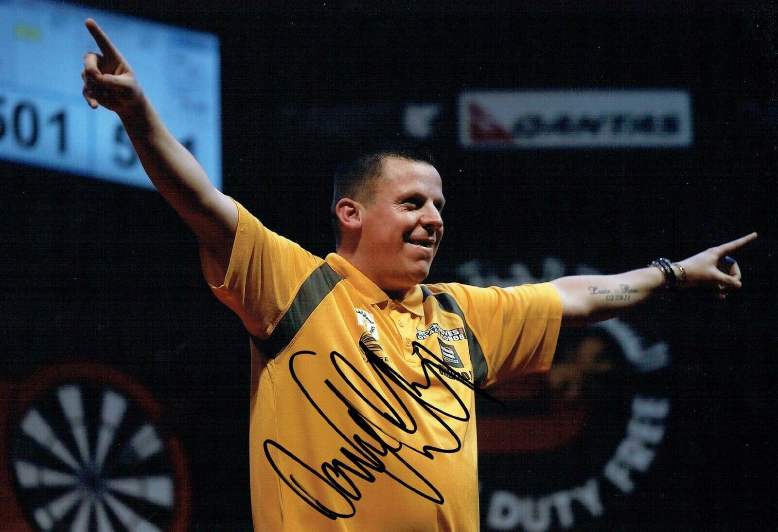 Dave CHISNALL CHIZZY SIGNED Autograph Darts Player 12x8 Photo Poster painting 3 AFTAL COA