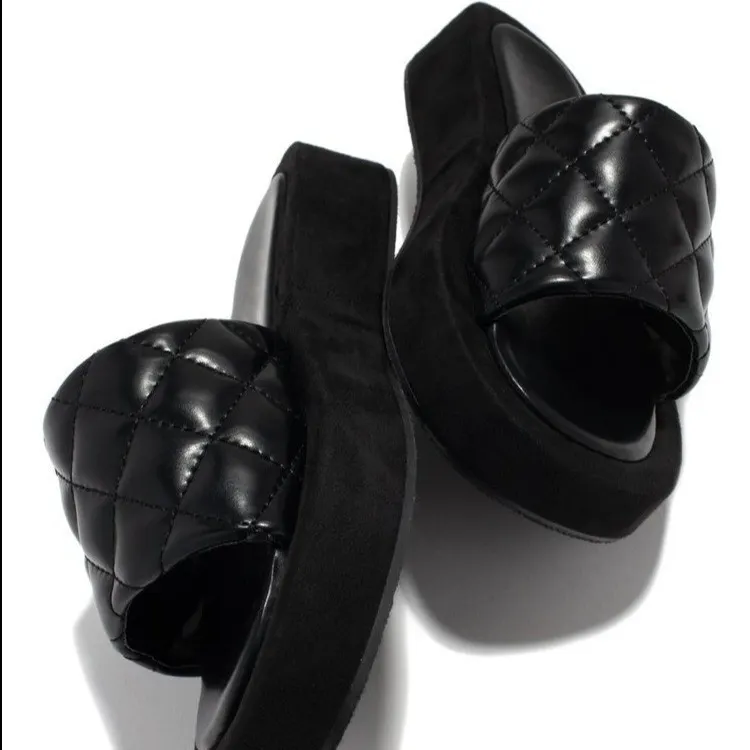 Breakj Breakj One-Word Slippers 2025 New Summer And Autumn Thick Bottom Slippers Women's Beach Fish Mouth Cold Tug Women Slippers