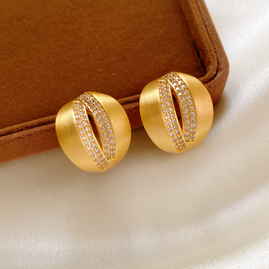 18K brushed gold zircon C-shaped cross earrings luxurious and sophisticated minimalist style unique and elegant earrings wholesale