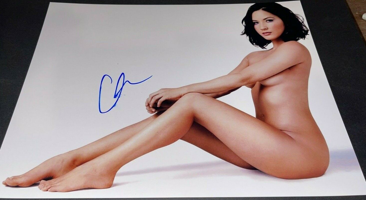 Olivia Munn Topless Covered Sexy Actress Hand Signed 11x14 Sexy Photo Poster painting COA 8