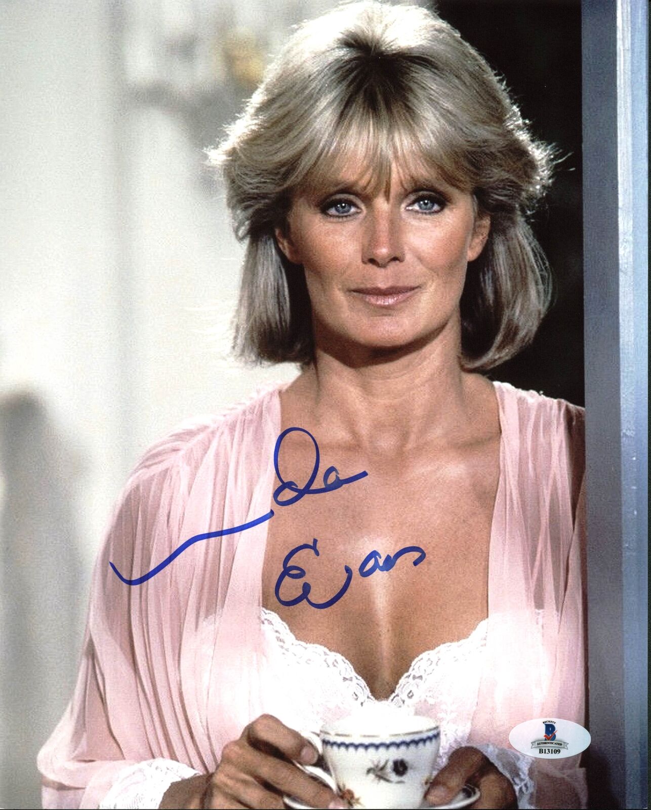 Linda Evans Dynasty Authentic Signed 8X10 Photo Poster painting Autographed BAS #B13109