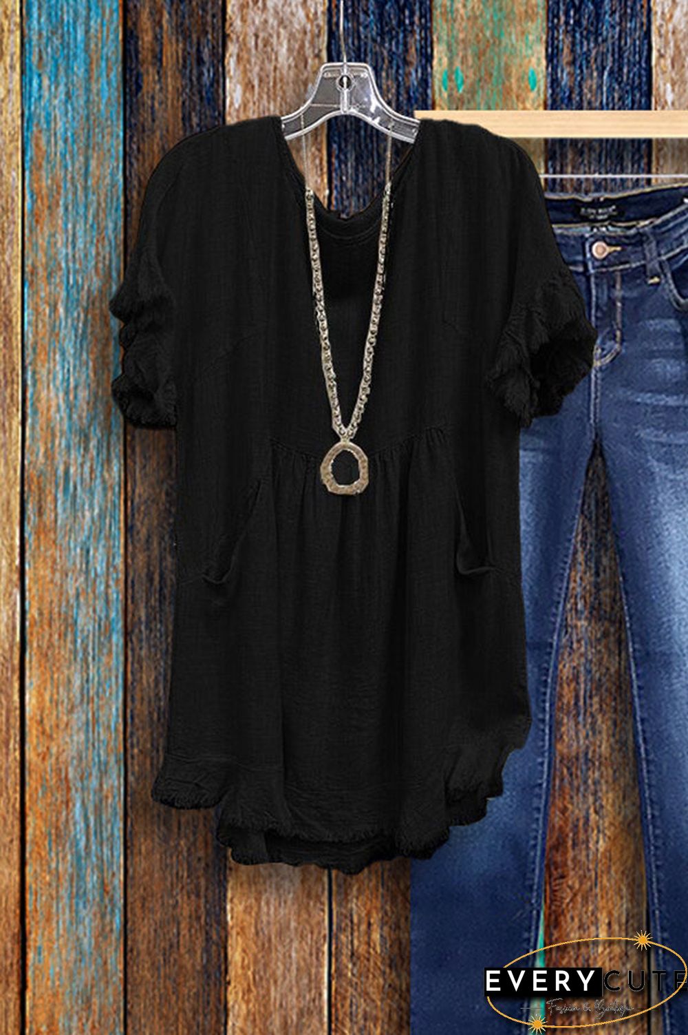 Round Neck Ruffled Pocket T-shirt