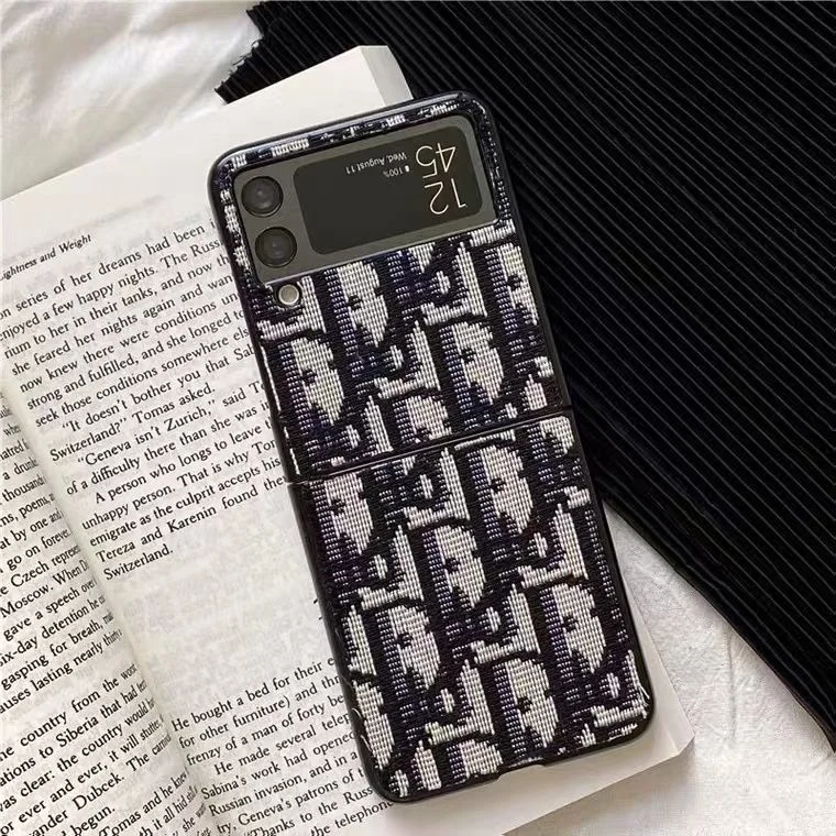 Vintage Embroidery Folding Samsung Case