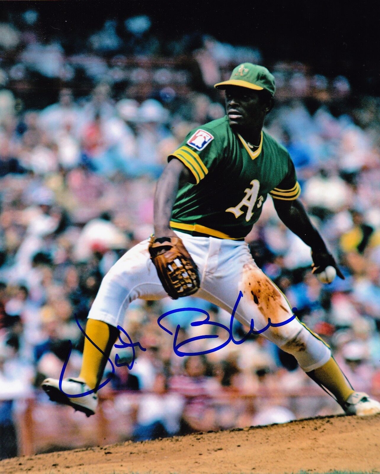 VIDA BLUE OAKLAND A'S ACTION SIGNED 8x10