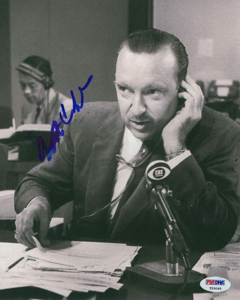 WALTER CRONKITE SIGNED AUTOGRAPH 8x10 Photo Poster painting - LEGEND, CBS EVENING NEWS, NASA PSA