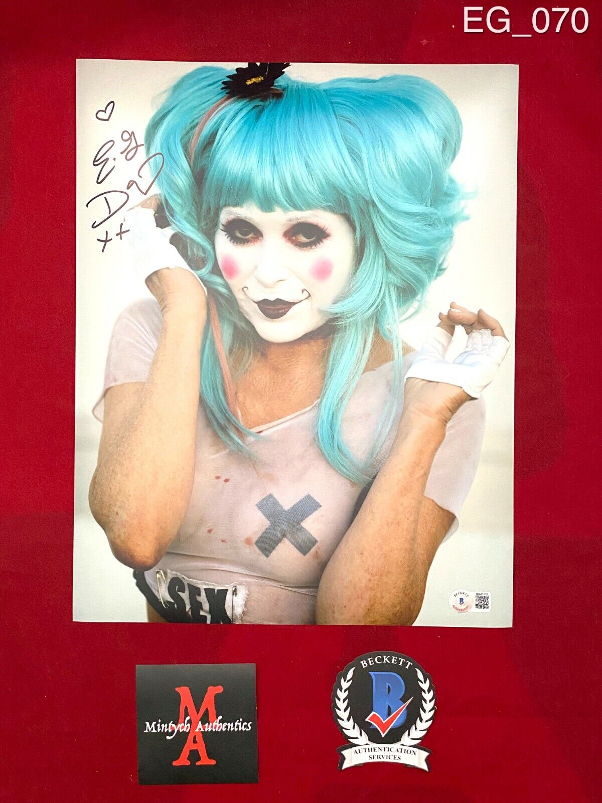 ELIZABETH E.G. DAILY AUTOGRAPHED SIGNED 11x14 Photo Poster painting! 31! BECKETT COA! HORROR