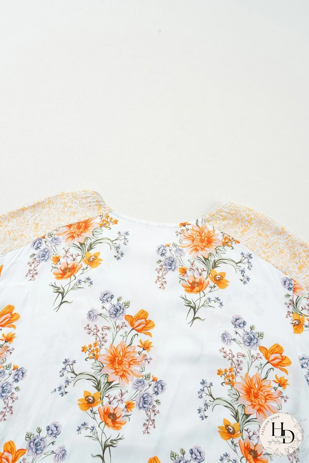 White Plus Size Floral Print V Neck Puff Sleeve Blouse