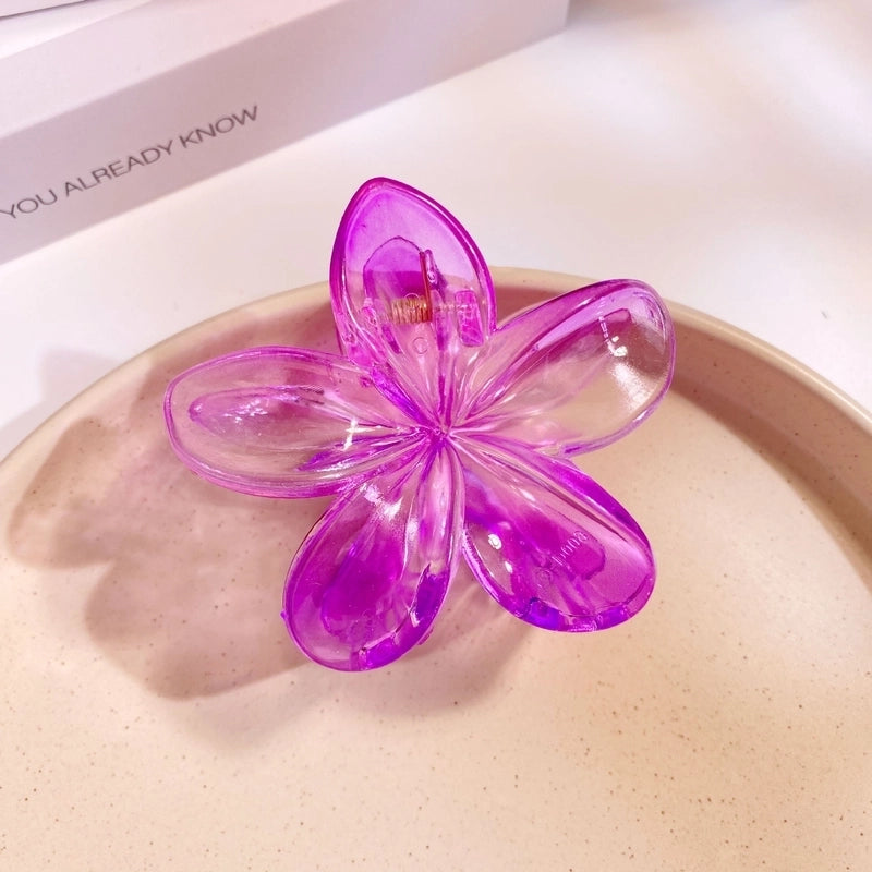 Women’s Minimalist Flower Plastic Hair Claws