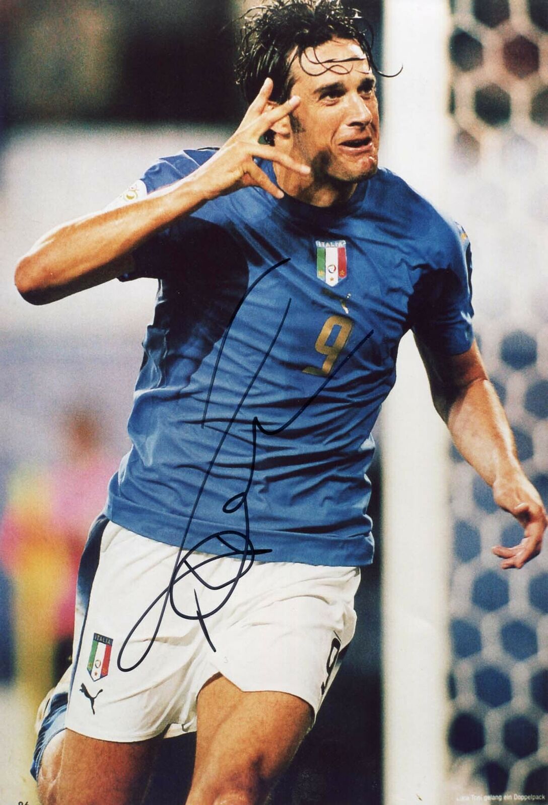 Luca Toni ITALIAN autograph, IP signed Photo Poster painting