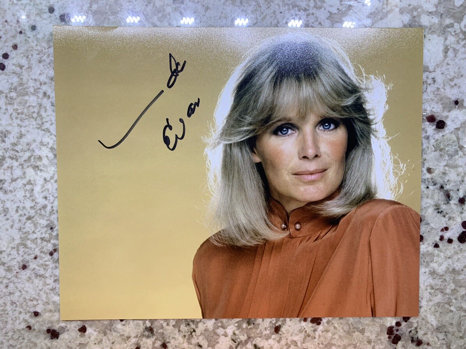 Linda Evans signed 8x10 Photo Poster painting Sexy Hot Dynasty Autographed Rare