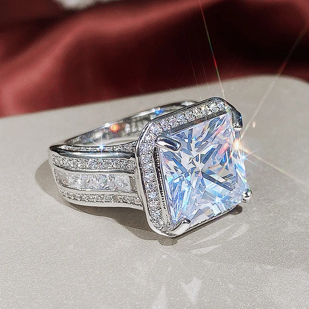 Huitan 2022 Luxury Wedding Engagement Rings for Women 4 Claws Big Square Cubic Zirconia Bling Proposal Rings New Trendy Jewelry