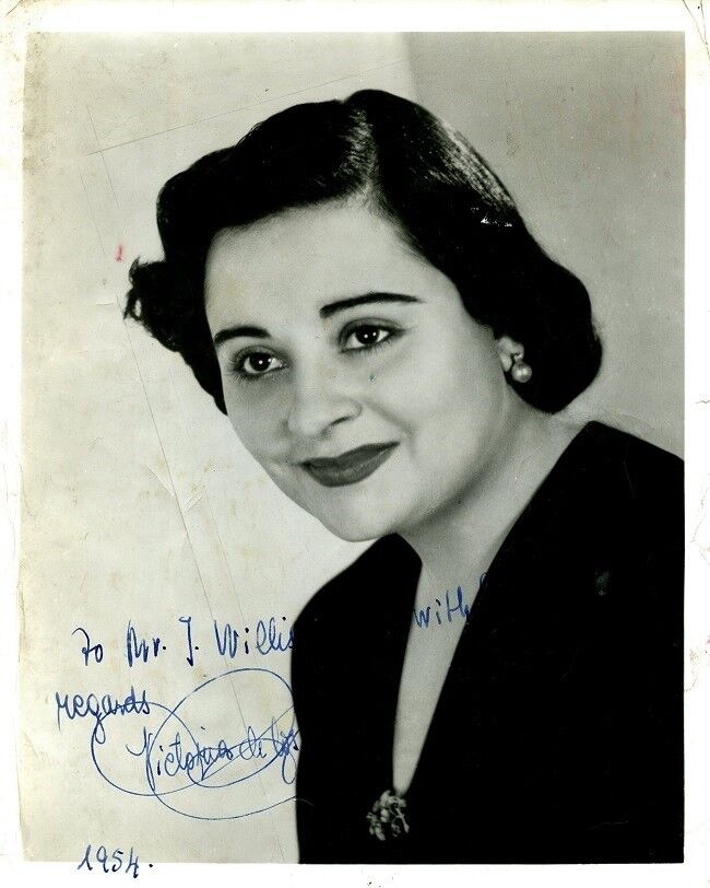 Vintage VICTORIA DE LOS ANGELES Signed Photo Poster painting