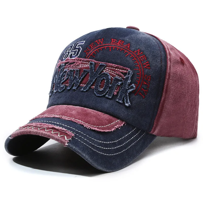 Letter-embroidered baseball cap