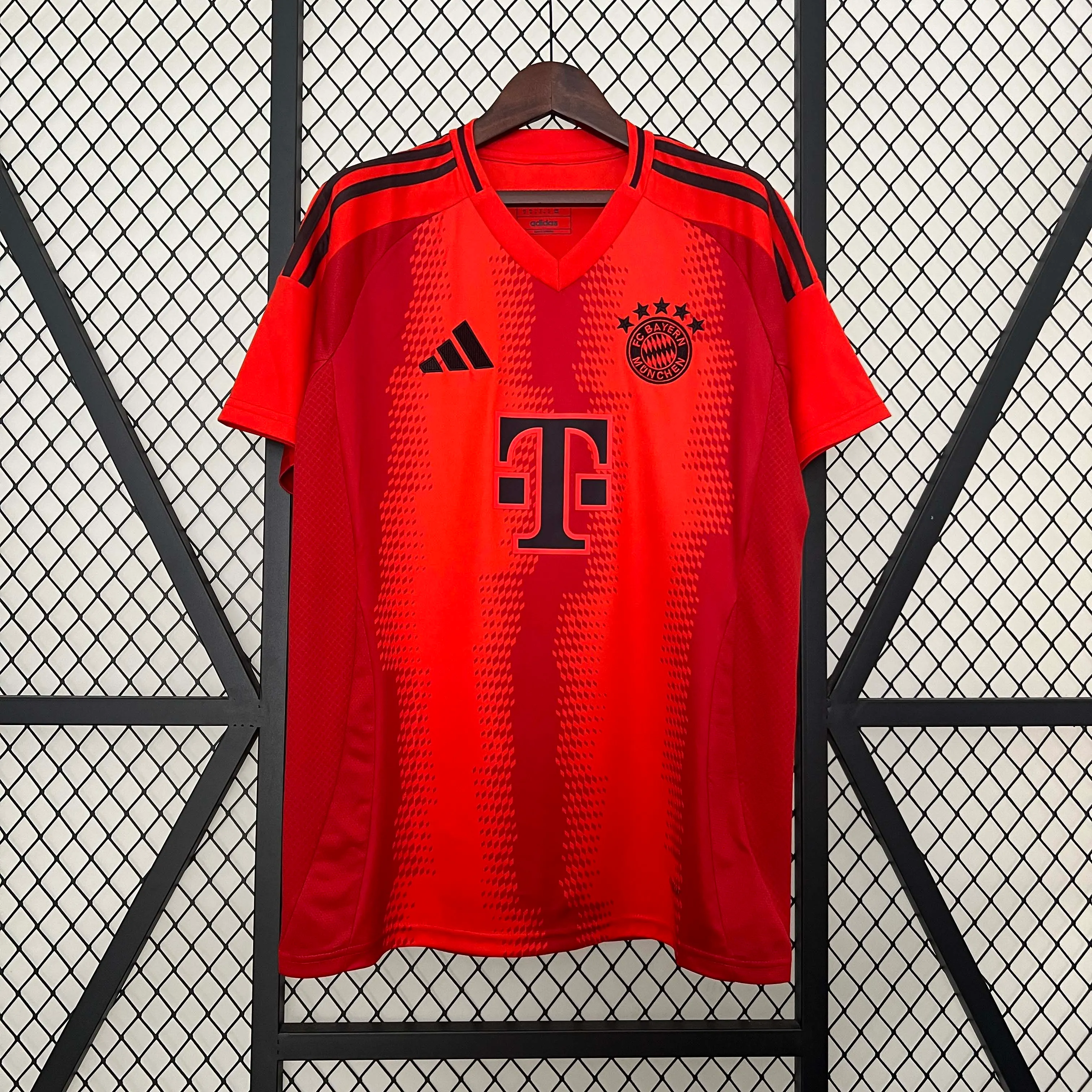2024-2025 Bayern M&uuml;nchen Home Football Shirt 1:1 Thai Quality- Maxi Kit