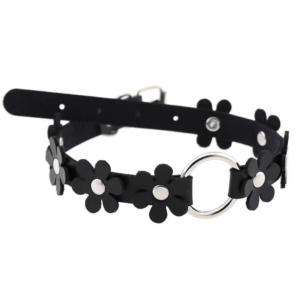 Flowers O-Style Choker