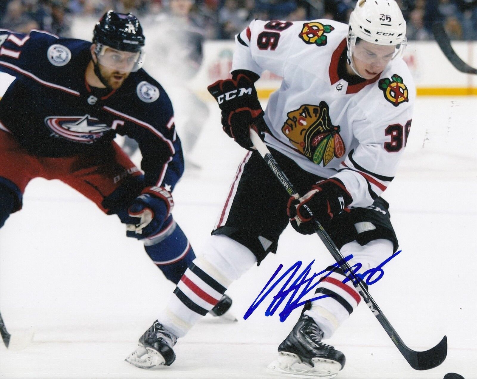 MATTHEW HIGHMORE signed (CHICAGO BLACKHAWKS) Hockey 8X10 Photo Poster painting W/COA #1